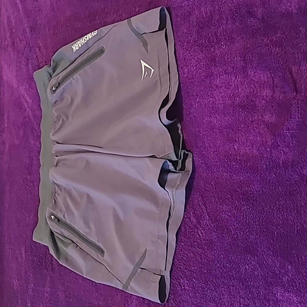 💥💥💥 HOT SALE GymShark Active Short for Women, Size Large, Color Dark Gray